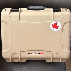 Nanuk 910 Protective Case waterproof in Tan
